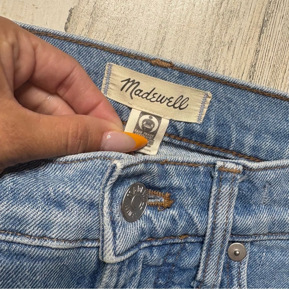 Madewell The Perfect Vintage Distressed Knee Jeans Size 25P - Picture 3 of 7